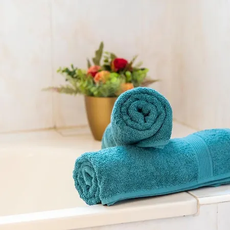 17 Cristianos By The ,wifi Lägenhet *