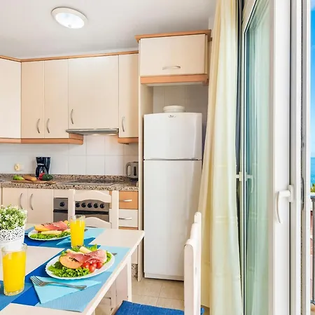 17 Cristianos By The ,wifi